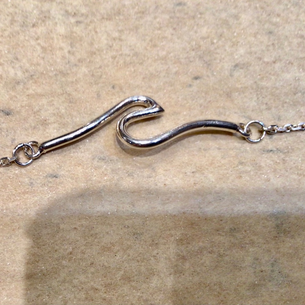 92.5 silver Wave Bracelet , new .